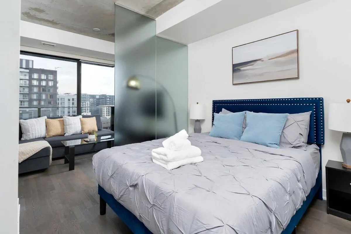 King St W Getaway Perfect For Food Lovers Toronto Apartment