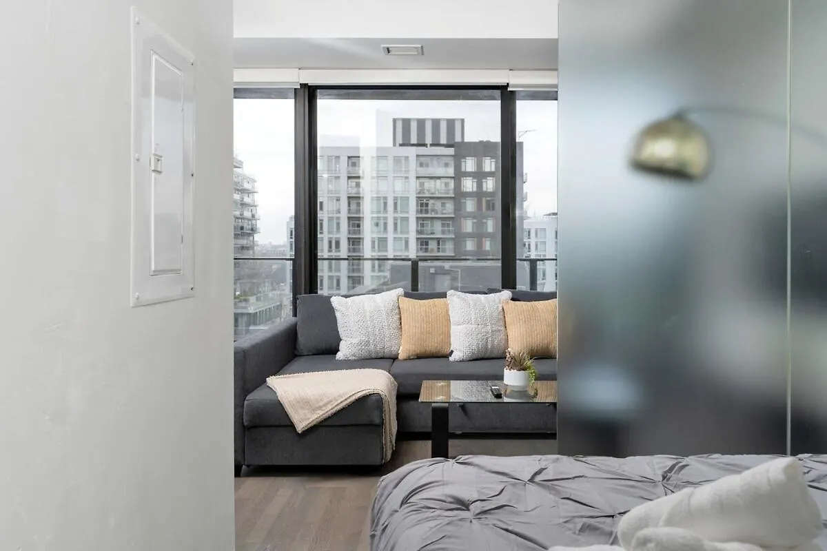 King St W Getaway Perfect For Food Lovers Toronto